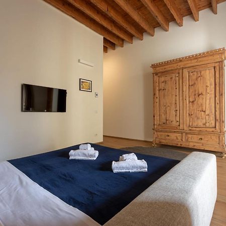 Ognissanti Suite-Hosted By Sweetstay Firenze Esterno foto